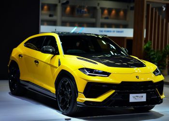 เรนาสโซ มอเตอร์ เผยโฉม Lamborghini Urus Performante