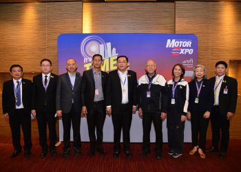 รัฐมนตรีประจำสำนักนายกรัฐมนตรีเยี่ยมชมงาน MOTOR EXPO 2022