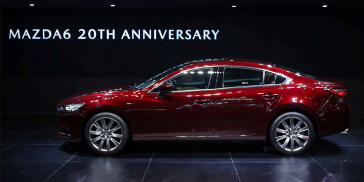 มาสด้าสร้างเซอร์ไพรส์นำ Mazda6 20th Anniversary Edition
