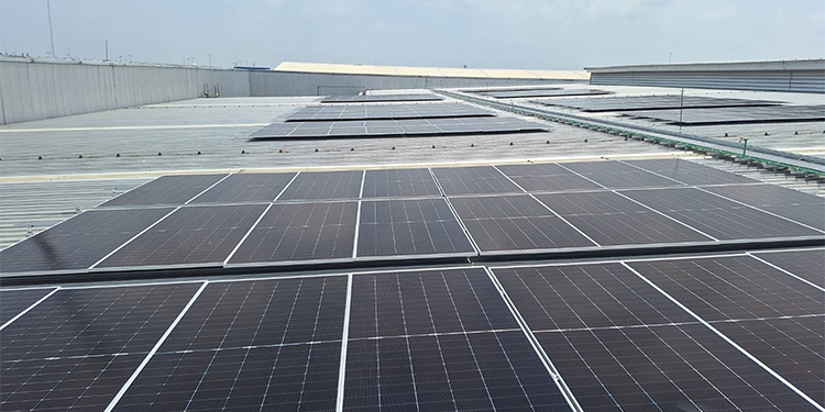 เมอร์เซเดส-เบนซ์ ติดตั้งระบบ Solar Rooftop กำลังการผลิต 320 kWp ที่ศูนย์ MBCC บางนา สอดคล้องวิสัยทัศน์ระดับโลกในการปล่อยคาร์บอนสุทธิเป็นศูนย์ ภายในปี 2582