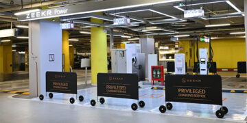 ZEEKR พัฒนาระบบนิเวศยานยนต์ไฟฟ้าครอบคลุมทุกมิติ เปิดสถานีชาร์จ ZEEKR Power กำลังไฟสูงสุด 400 kW แห่งแรกในประเทศไทยที่เซ็นทรัลเวิลด์