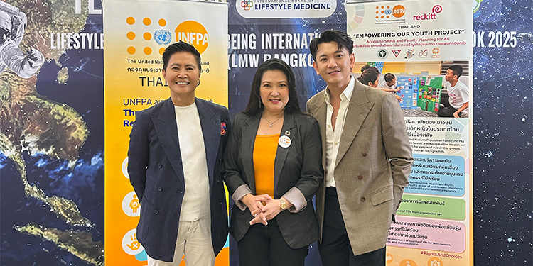 CEO “ลามิน่า” ร่วมประมูลศิลปะการกุศล