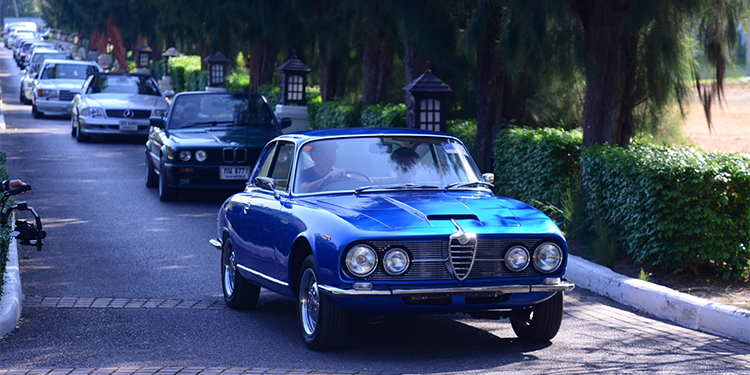 “เพชรบุรี – หัวหิน วินเทจ คาร์ พาเหรด ครั้งที่ 23”เสน่ห์คาราวานรถโบราณ สร้างสีสันเมืองทะเล