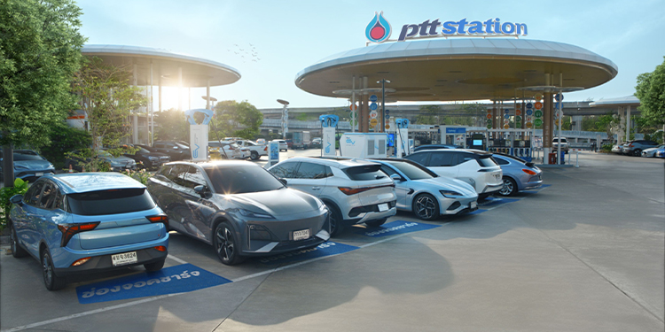 EV Station PluZ คว้ารางวัล Market Leadership Recognition 2025 จาก Frost & Sullivan ตอกย้ำเบอร์ 1 สถานีชาร์จ EV ที่ครองใจผู้บริโภคและขับเคลื่อนระบบนิเวศไฟฟ้าไทยสู่ระดับสากล