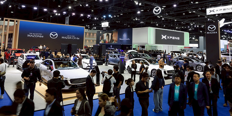 The All-Electric Mazda6e กระแสแรงเกินต้าน ส่งยอดจองมาสด้าครึ่งทางมอเตอร์โชว์ทะลุกว่า 2 พันคัน