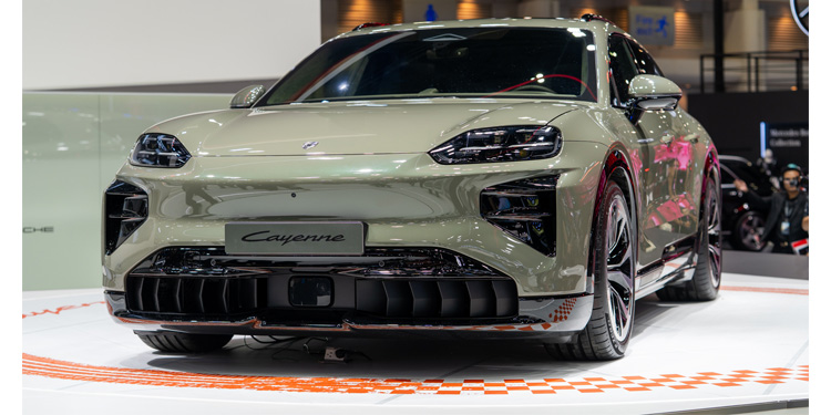 ปอร์เช่ เปิดราคา Cayenne Electric ครั้งแรกในไทย เคาะเริ่ม 6.85 ล้านบาท ยกทัพยนตรกรรมโชว์ศักยภาพครบทุกขุมพลัง ใน Motor Show 2026
