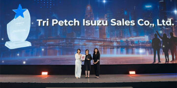 ตรีเพชรอีซูซุเซลส์ รับ 3 รางวัลเกียรติยศ ตอกย้ำความเป็นเลิศด้านผลิตภัณฑ์และบุคลากร