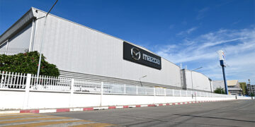 พาชมคลังอะไหล่มาสด้าใหญ่สุดในอาเซียน ส่งด่วนภายใน 24 ชั่วโมง รองรับรถไฟฟ้า Mazda6e สำรองอะไหล่ครบ 100%ทุกชิ้นส่วนสร้างความอุ่นใจให้ลูกค้า