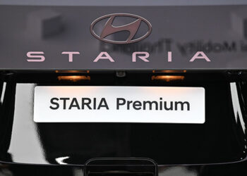 ฮุนได ปรับยุทธศาสตร์ เปลี่ยนฐานนำเข้า STARIA Diesel เป็น “มาเลเซีย”ลุยเขย่าตลาดเอ็มพีวี 11 ที่นั่ง ปรับราคาให้เป็นเจ้าของง่ายขึ้น