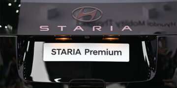 ฮุนได ปรับยุทธศาสตร์ เปลี่ยนฐานนำเข้า STARIA Diesel เป็น “มาเลเซีย”ลุยเขย่าตลาดเอ็มพีวี 11 ที่นั่ง ปรับราคาให้เป็นเจ้าของง่ายขึ้น