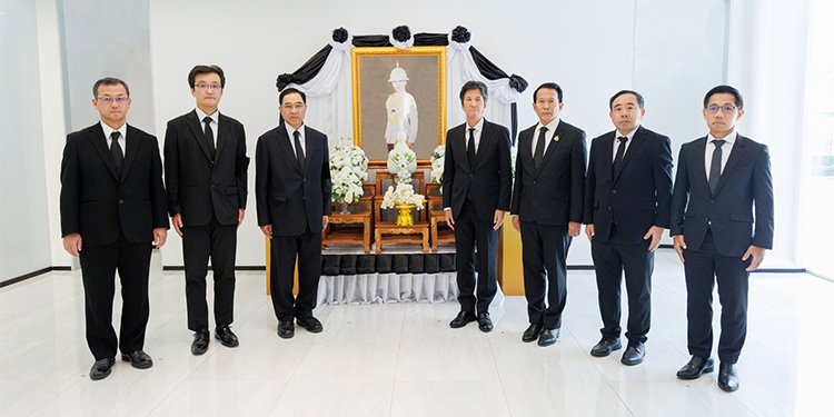 โตโยต้า มอเตอร์ ประเทศไทย จำกัด จัดพิธีถวายความอาลัยแด่สมเด็จพระเจ้าลูกเธอ เจ้าฟ้าพัชรกิติยาภา นเรนทิราเทพยวดี กรมหลวงราชสาริณีสิริพัชร มหาวัชรราชธิดา