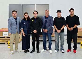 วอลโว่ คาร์ ประเทศไทย ต้อนรับพนักงานเจ้าหน้าที่จากสำนักงานคณะกรรมการคุ้มครองผู้บริโภค และตัวแทนผู้บริโภค เพื่อรายงานความคืบหน้ากระบวนการเปลี่ยนโมดูลแบตเตอรี่แรงดันสูงในรถ Volvo EX30 ในกลุ่มที่ได้รับผลกระทบ