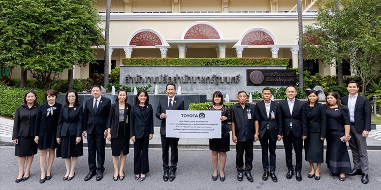 โตโยต้า ร่วมภารกิจ “จิตอาสา” สนับสนุนยานพาหนะพร้อมบุคลากร เตรียมงานพระราชพิธีพระศพ สมเด็จพระเจ้าลูกเธอ เจ้าฟ้าพัชรกิติยาภา นเรนทิราเทพยวดี กรมหลวงราชสาริณีสิริพัชร มหาวัชรราชธิดา