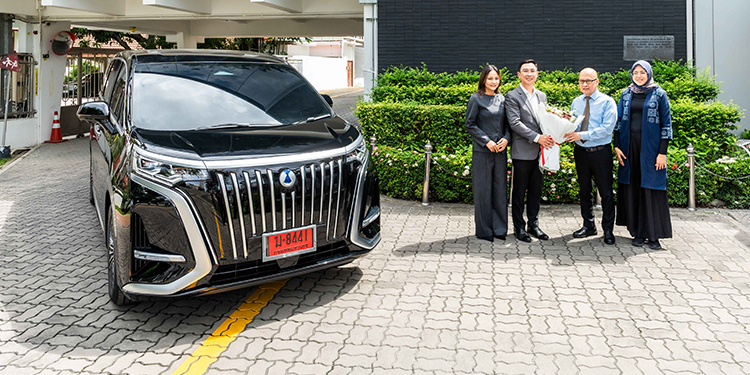 เรเว่ ส่งมอบ DENZA D9 ยนตรกรรมระดับลักชัวรี ให้สถานเอกอัครราชทูตอินโดนีเซีย