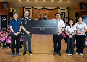 เมอร์เซเดส-เบนซ์ ลงพื้นที่มอบทุนการศึกษา 300,000 บาท ให้กับโรงเรียนเยาววิทย์ ต่อเนื่องโครงการสนับสนุนระยะยาวเป็นเวลากว่า 22 ปี